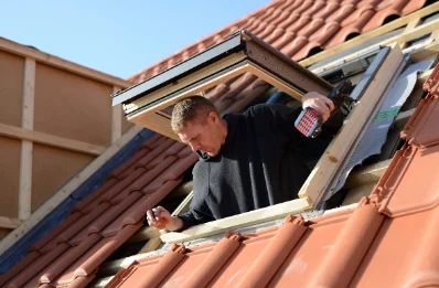 Pose de fenêtres de toit Velux à Bruyères-et-Montbérault